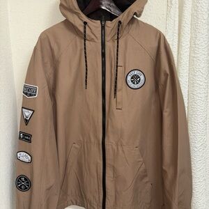 Salt Life Men's Tan Hooded Windbreaker
